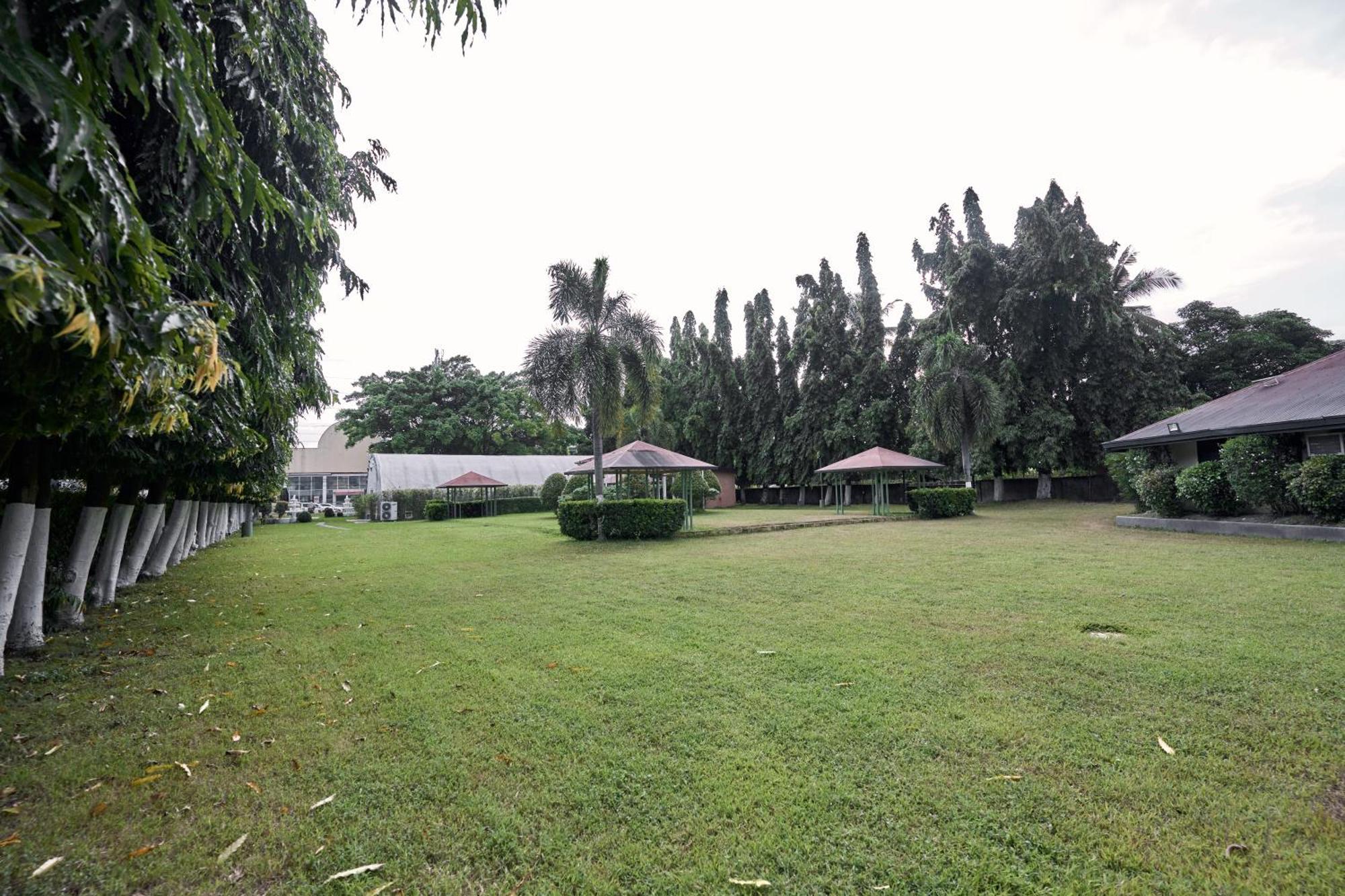 Victoria Court San Fernando Hotel San Fernando  Exterior photo